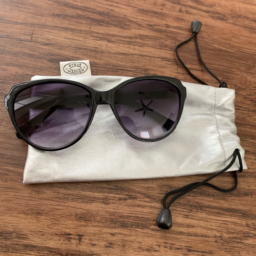 Steve Madden Sunglasses